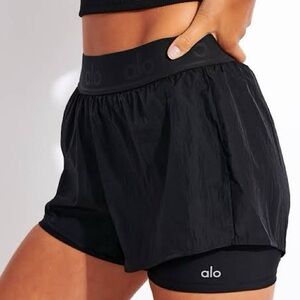 Alo catch the light shorts size L
